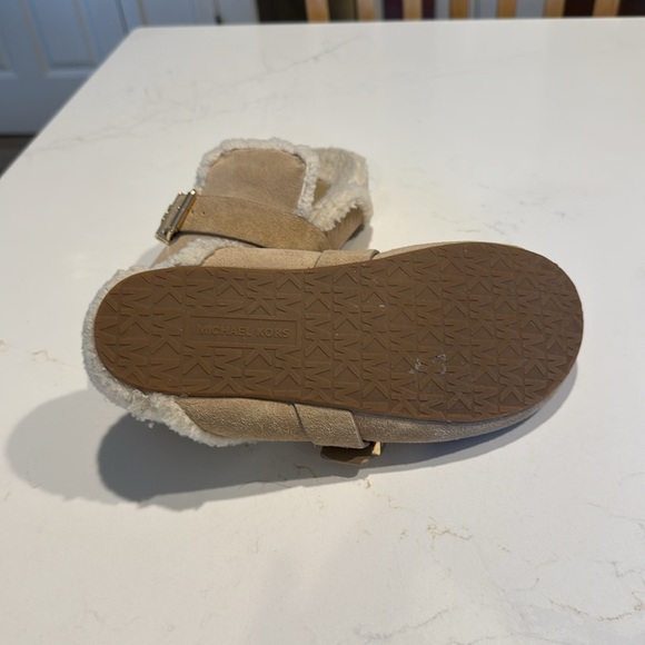 Michael Kors Slides - Picture 5 of 6